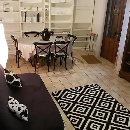 Maison Au Calme Avec Jardin *